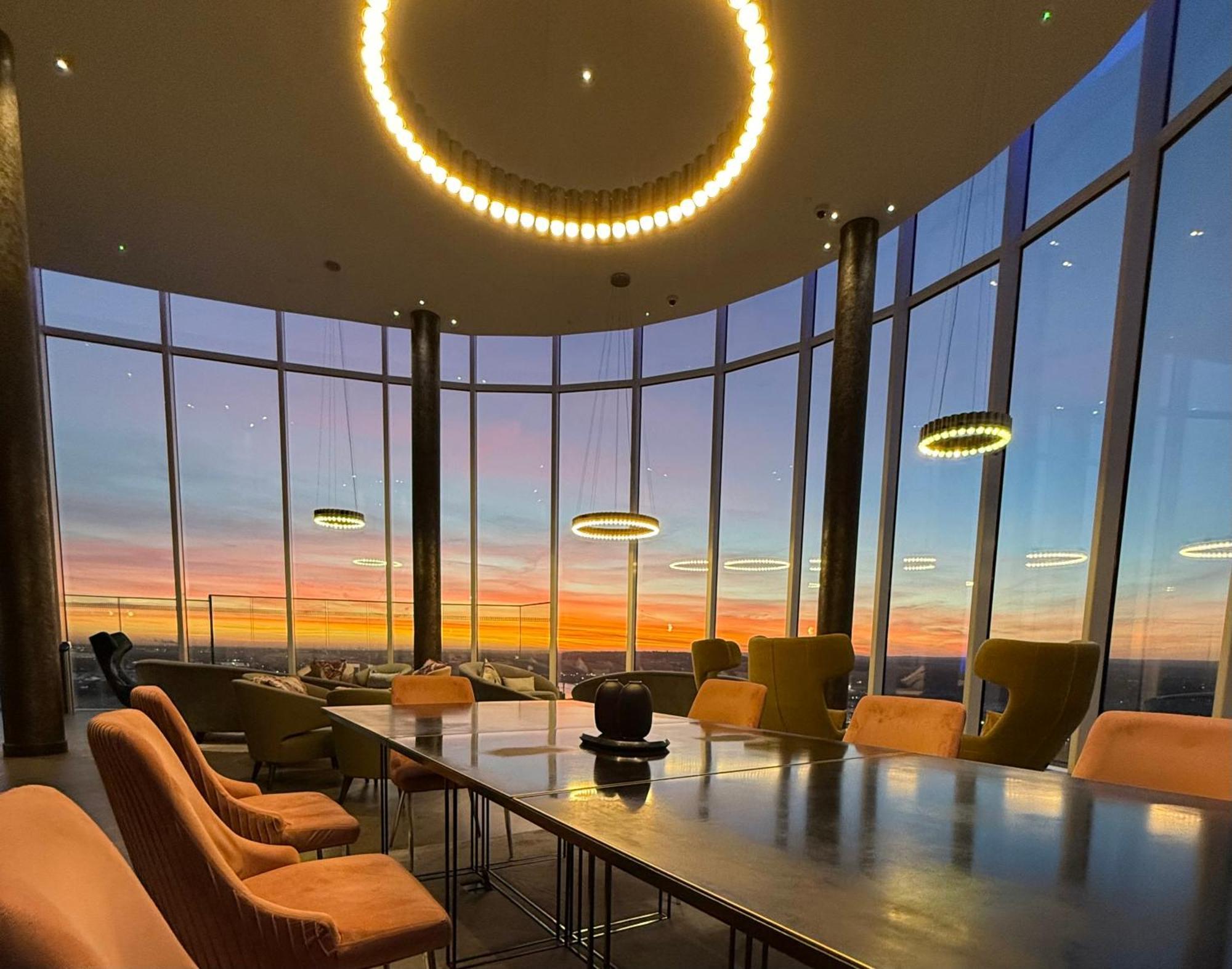 Luxury Modern 2 Bed Flat With Balcony And City View - Canary Wharf City Center 런던 외부 사진