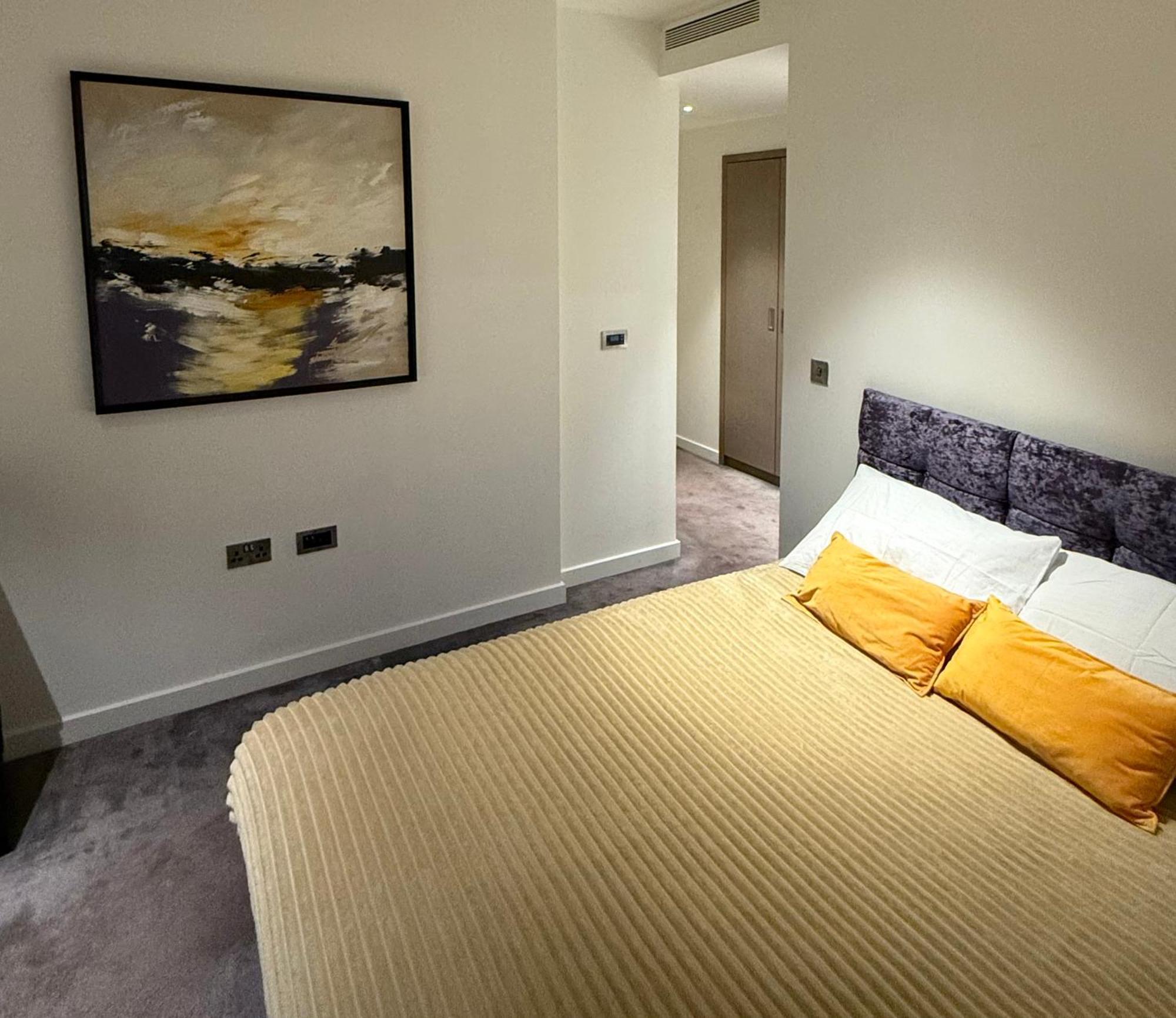 Luxury Modern 2 Bed Flat With Balcony And City View - Canary Wharf City Center 런던 외부 사진